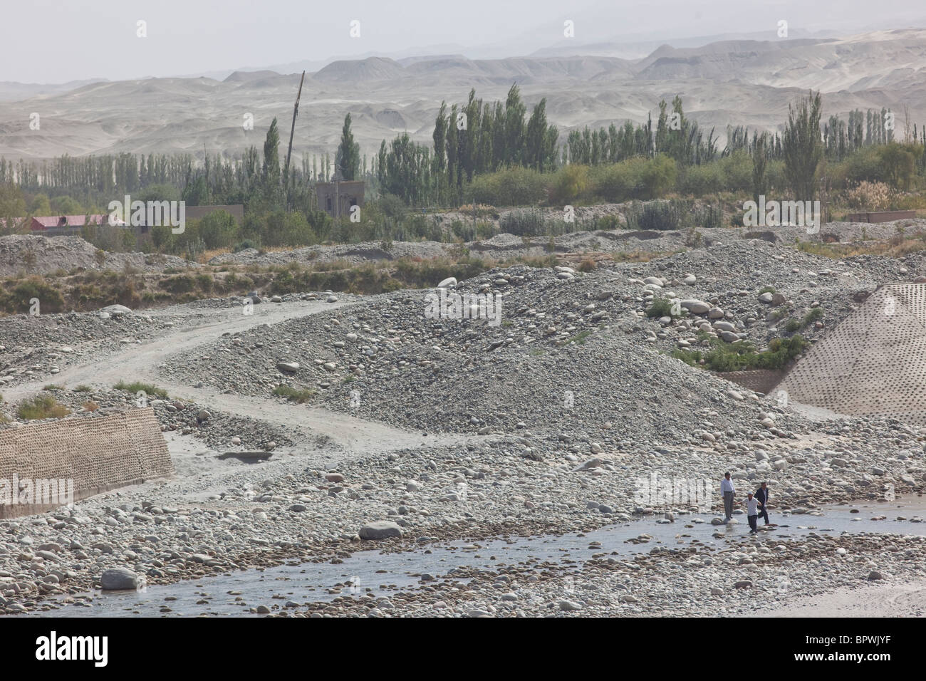 L'exploitation minière de Jade le long de la rivière à Hotan, Xinjiang, Chine. Banque D'Images