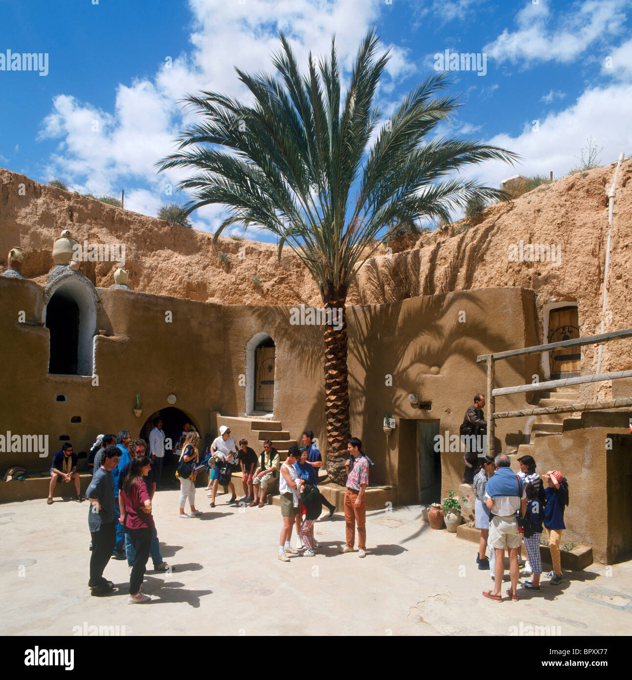 Hôtel souterrain à Matmata (emplacement pour le tournage de Star Wars), la Tunisie, l'Afrique du Nord Banque D'Images