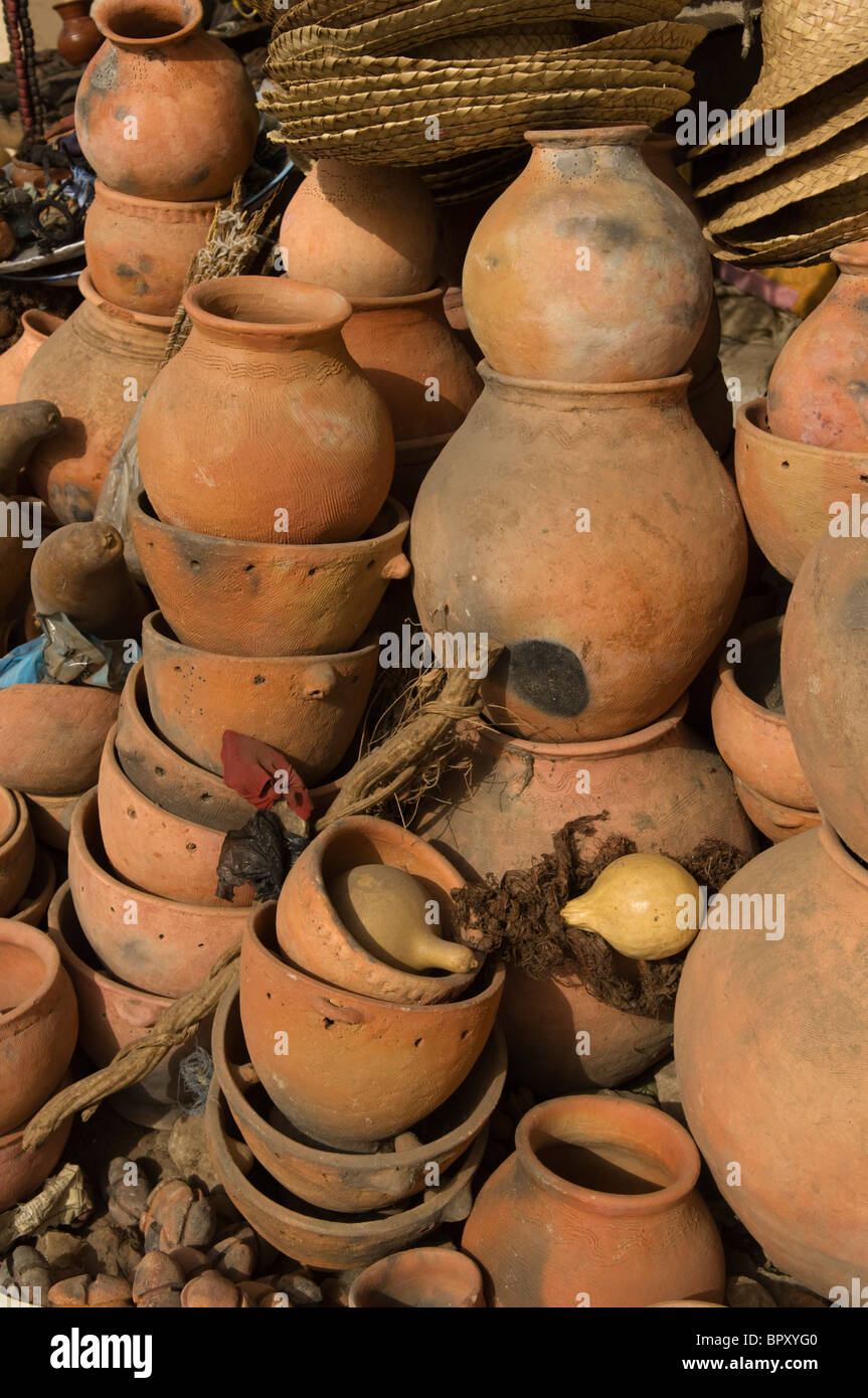 Magasin de poterie, Ziguinchor, Casamance, Sénégal Banque D'Images