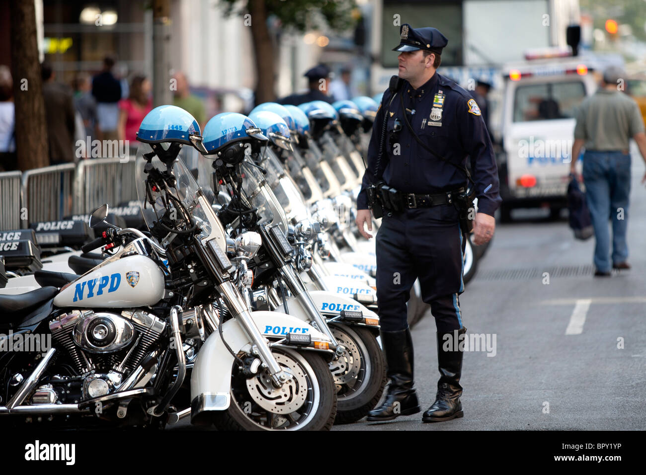 Garé les motos de police de la ville de New York Banque D'Images