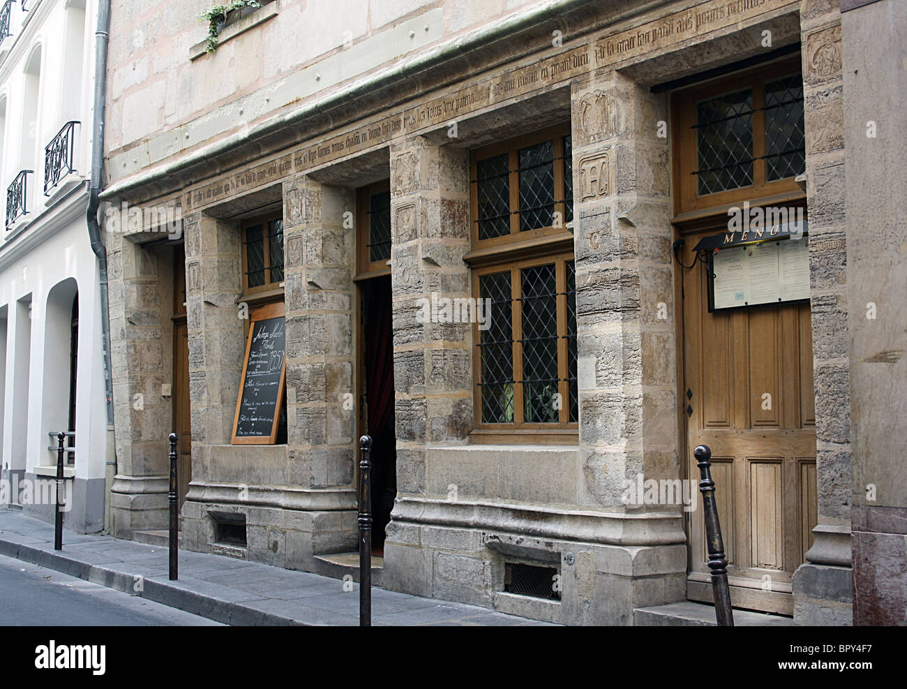 Maison de Nicolas Flamel, plus ancienne maison de Paris Photo Stock Alamy