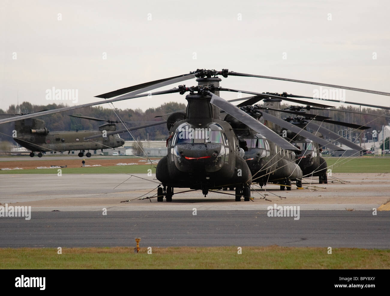 L'armée américaine d'hélicoptères Chinook Ft Campbell TN/KY Banque D'Images