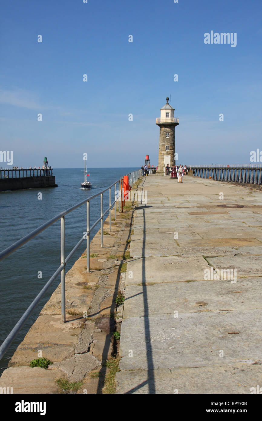 La Jetée est à Whitby, North Yorkshire, Angleterre, Royaume-Uni Banque D'Images