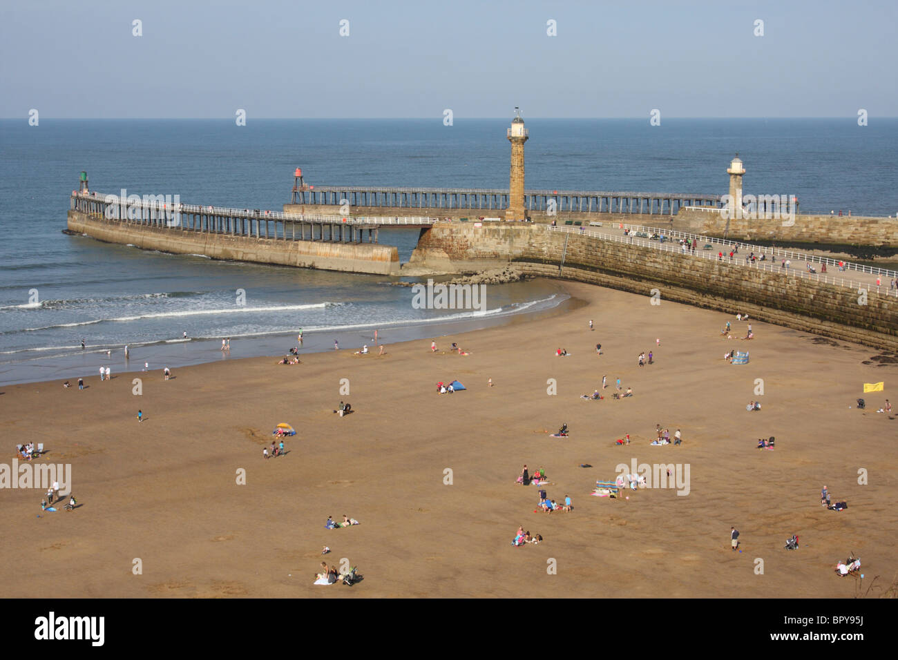 La plage à Whitby, North Yorkshire, Angleterre, Royaume-Uni Banque D'Images