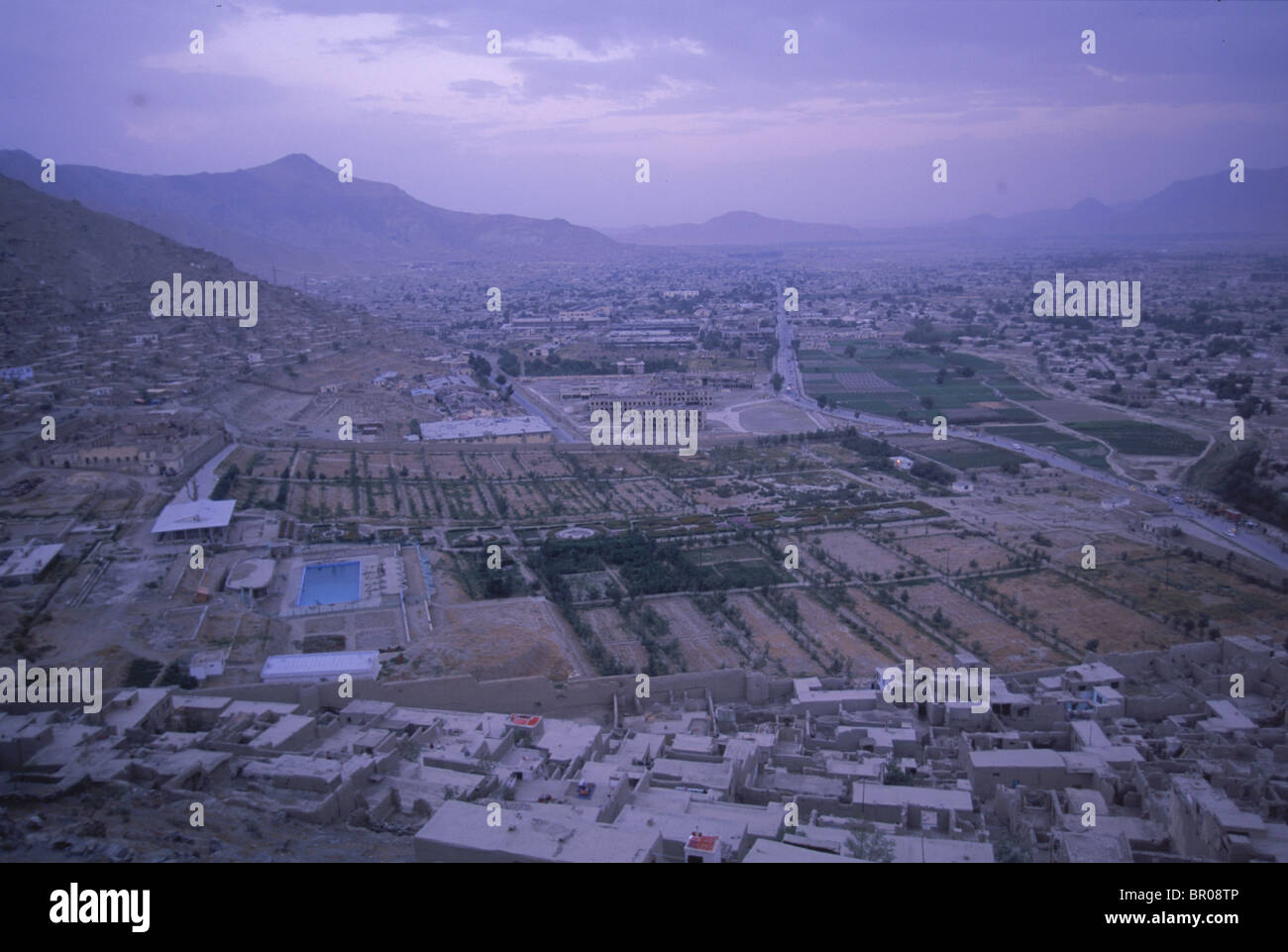 Vue d'un Hill présente le complexe de l'Babur Gardens, Kaboul Banque D'Images