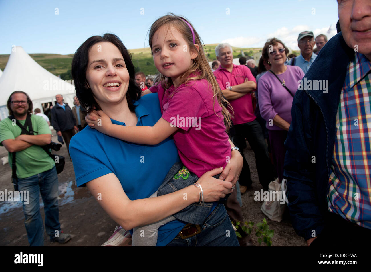 Jeune mère et fille l'Eisteddfod National du Pays de Galles, Ebbw Vale 2010 Banque D'Images