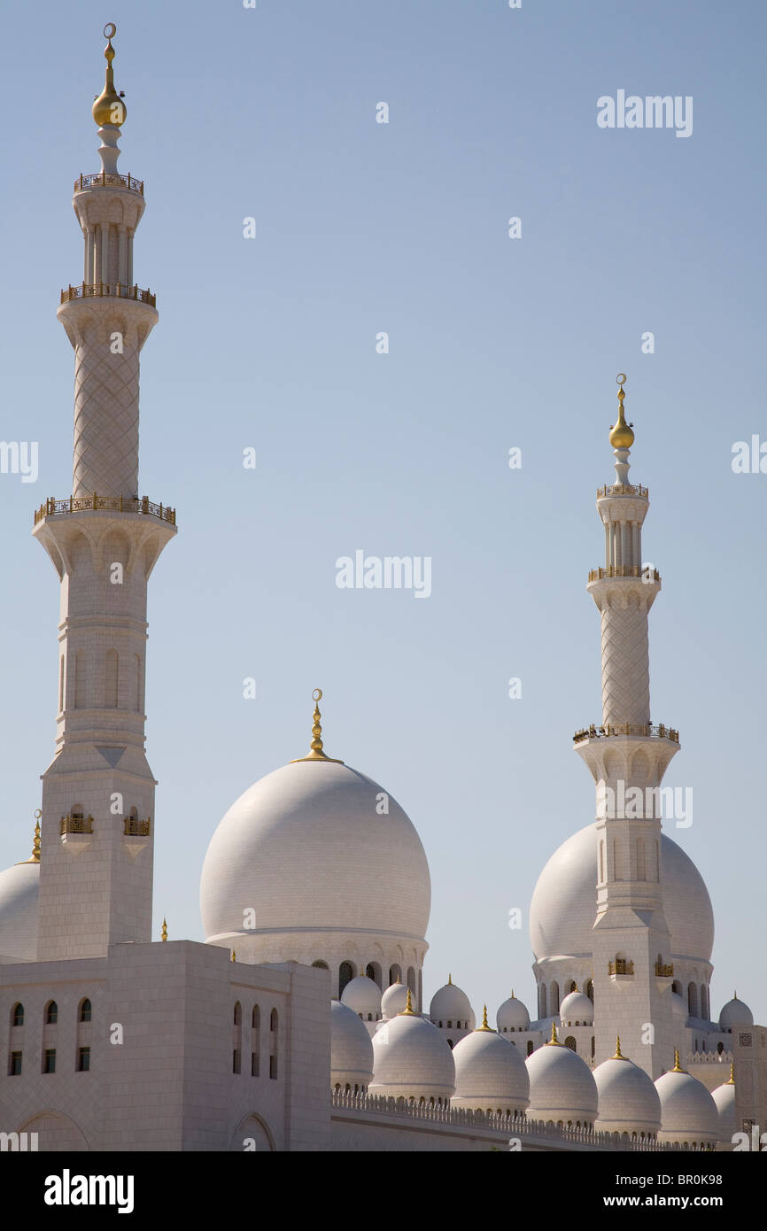 Émirats arabes unis, Abu Dhabi. Mosquée Sheikh Zayed Bin Sultan Al Nahyan. Banque D'Images