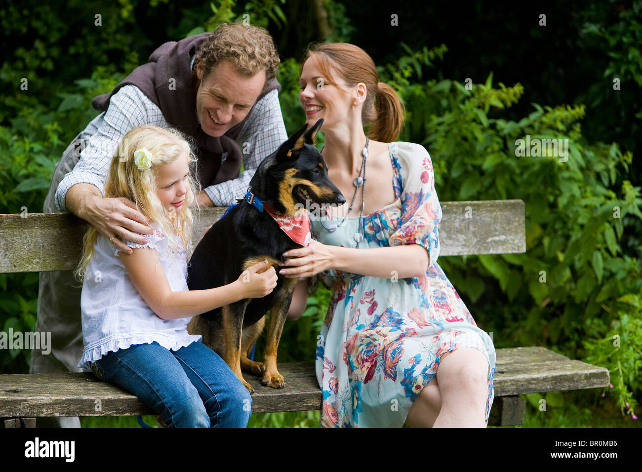 Communiqué de modèle de vie de la famille d'auteur : www.georgeimpeyphotographer.co.uk Banque D'Images