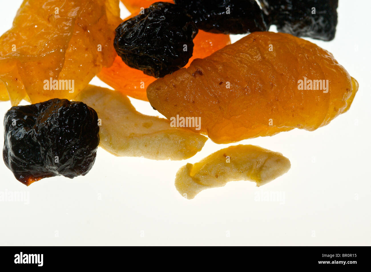 Image fruits secs comme un coupe-coupe les abricots, pommes, pruneaux, etc. Banque D'Images