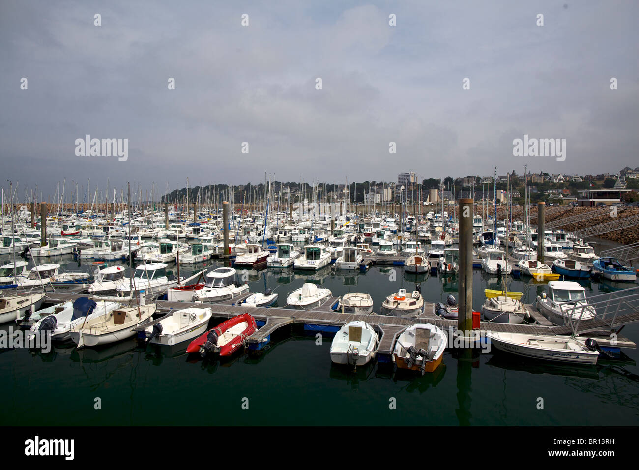 Marina à Trebeurden sur les cotes d'Amour en Bretagne France Banque D'Images
