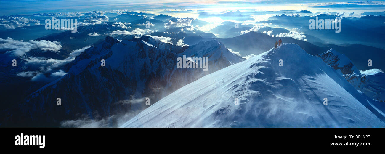 Vue panoramique de haute-montagne dans les Alpes. Banque D'Images