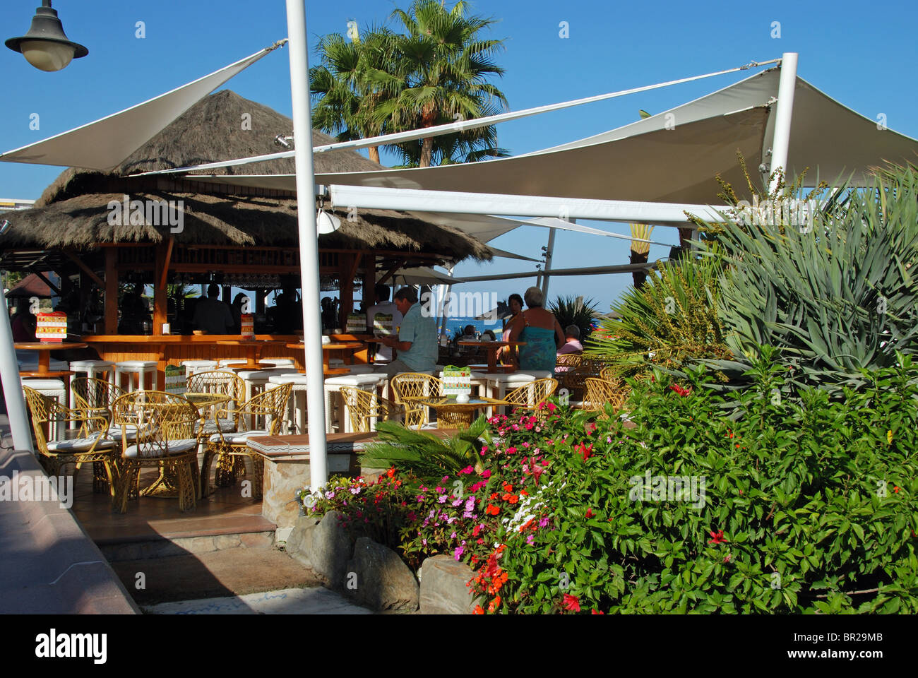 Bar de plage (Chiringuito), Torremolinos, Costa del Sol, la province de Malaga, Andalousie, Espagne, Europe de l'Ouest. Banque D'Images