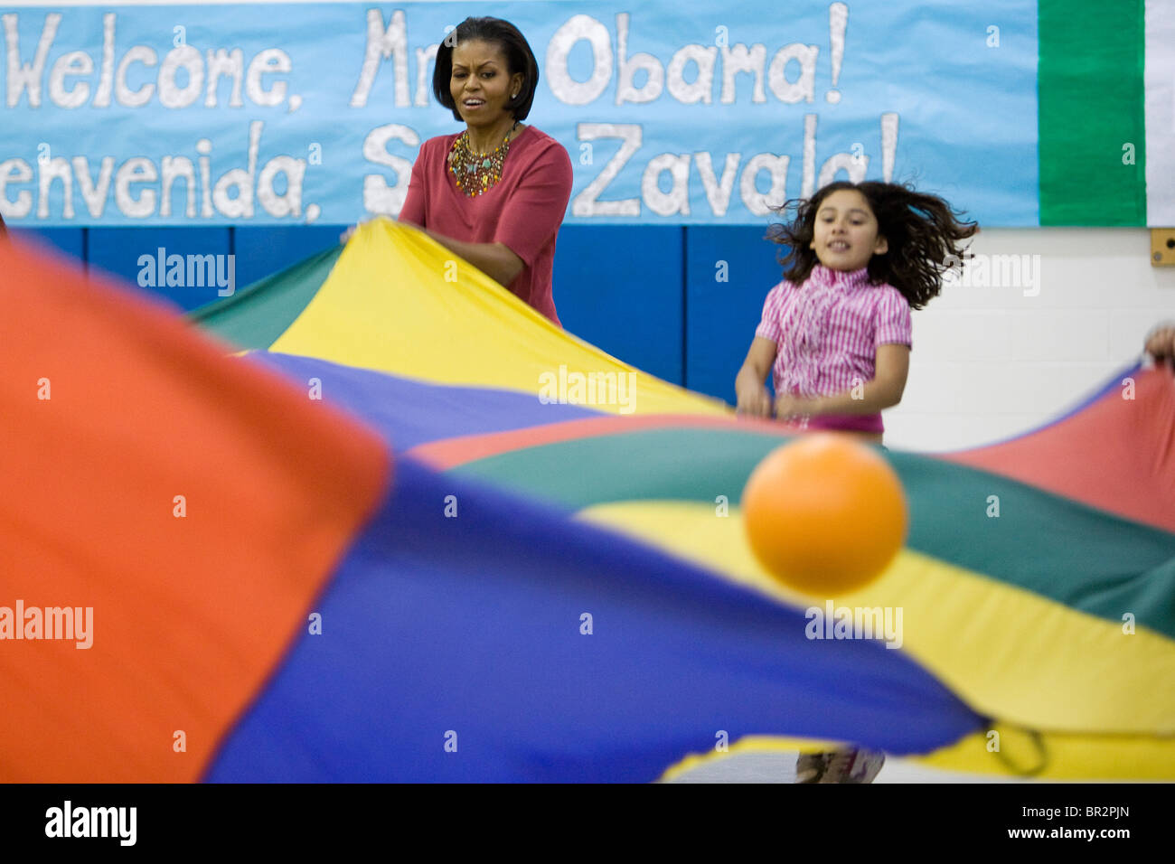 La Première Dame Michelle Obama visites New Hampshire Estates école élémentaire. Banque D'Images