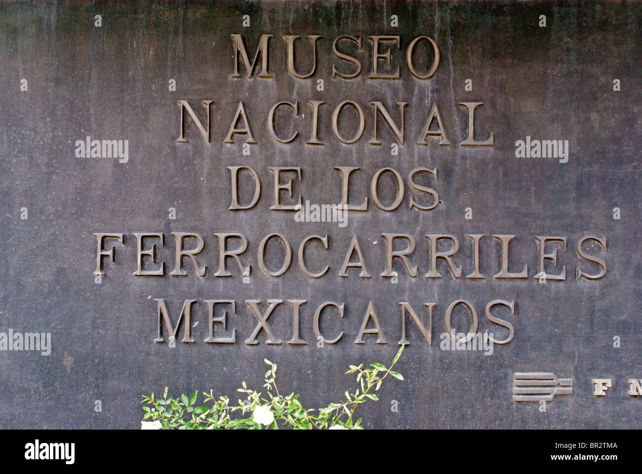 Inscrivez-vous à l'entrée du Museo Nacional de los Ferrocarriles Mexicanos ou Musée National du chemin de fer dans la ville de Puebla, Mexique Banque D'Images