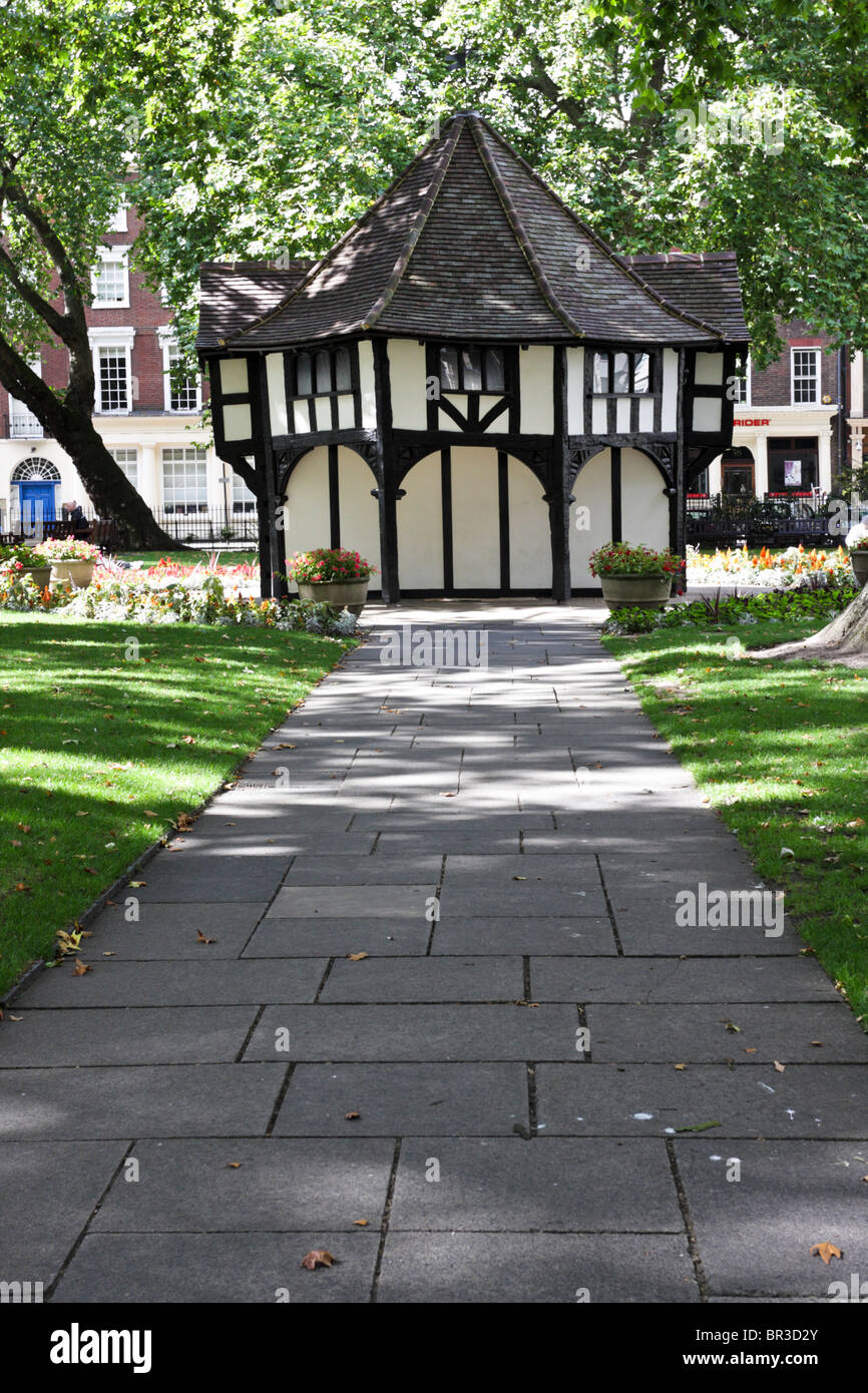 La vieille cabane de jardiniers, situé dans Soho Square à Londres. Banque D'Images