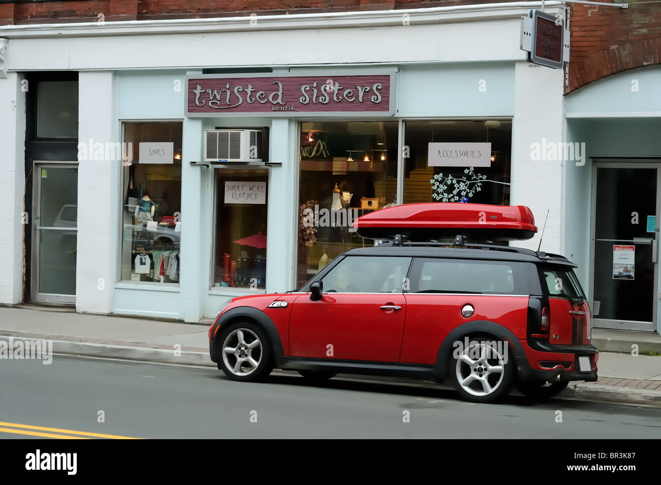 Mini Cooper Clubman Break Estate voiture garée à St John's, Terre-Neuve, Canada Banque D'Images