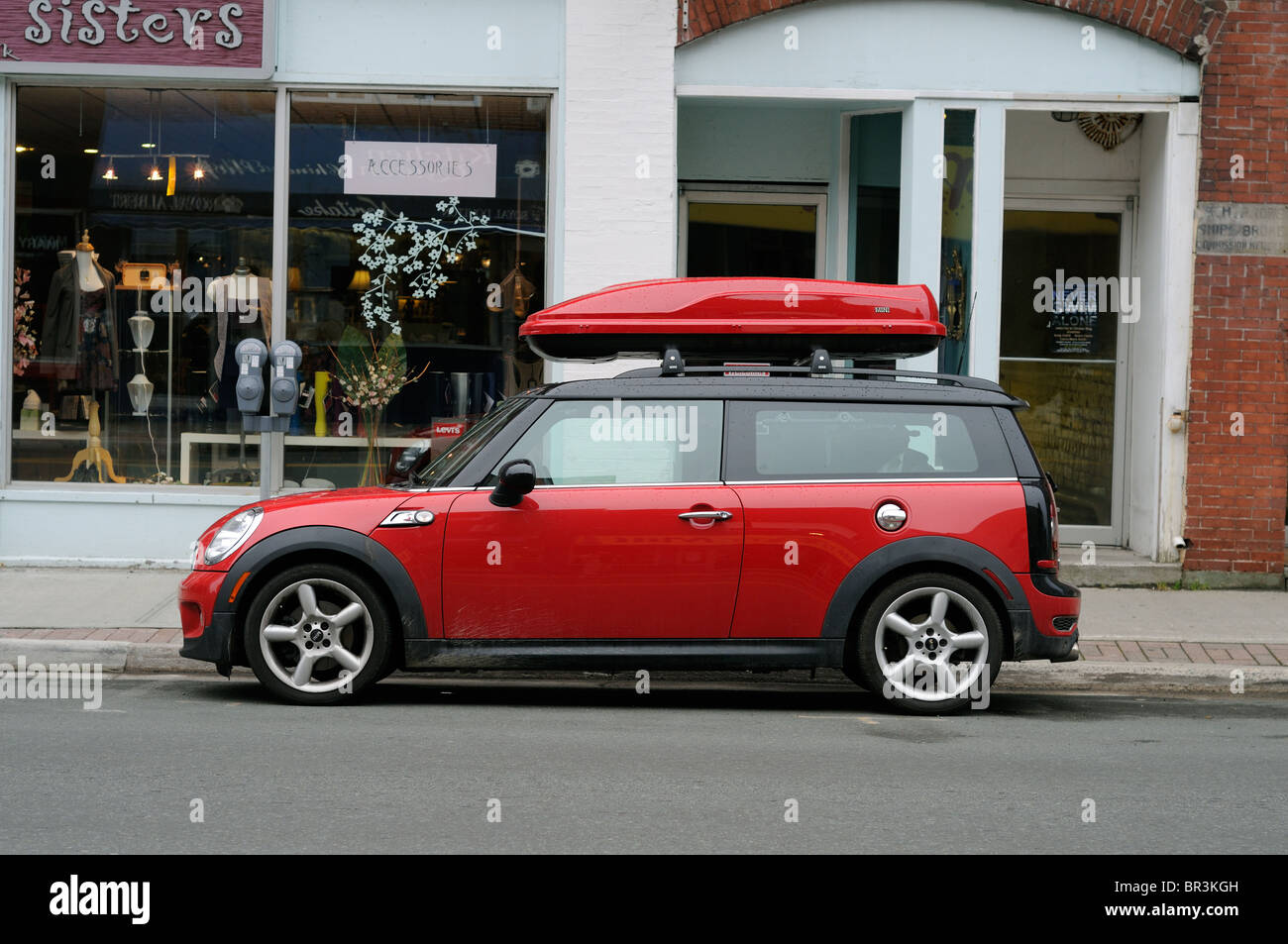 Mini Cooper Clubman Break Estate voiture garée à St John's, Terre-Neuve, Canada Banque D'Images
