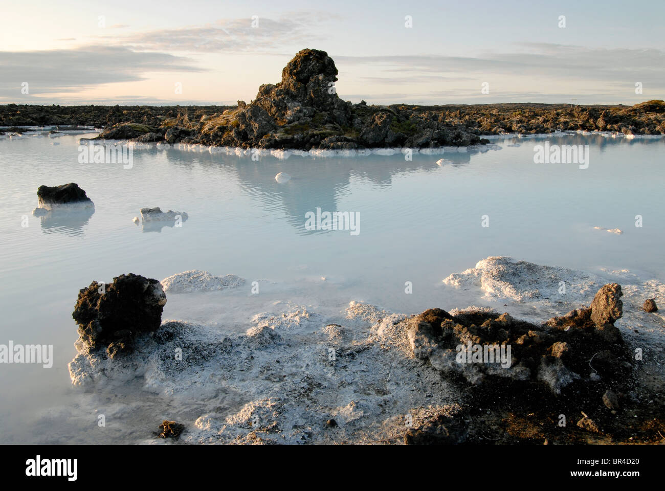 Piscines à l'extérieur de la Silice Blue Lagoon. Banque D'Images