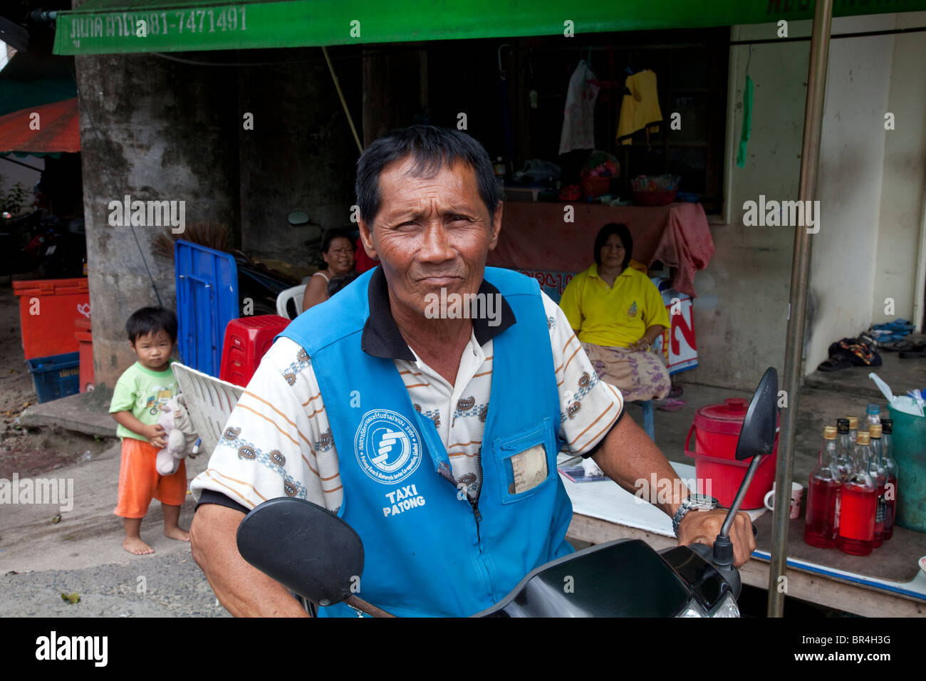 Portrait d'un taxi moto diver, Phuket, Thailand Banque D'Images