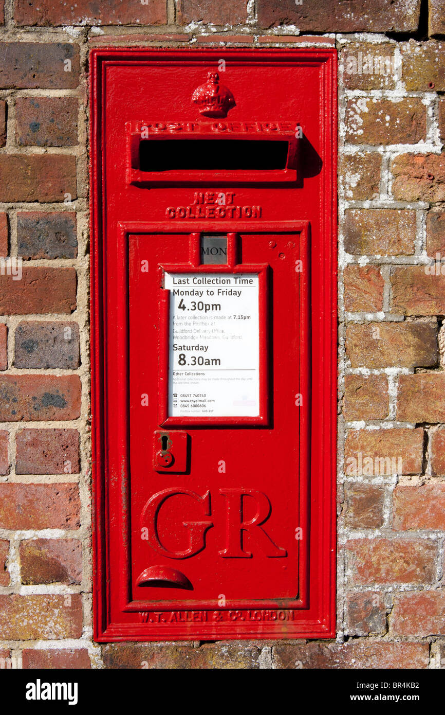 Post box à wall Banque D'Images