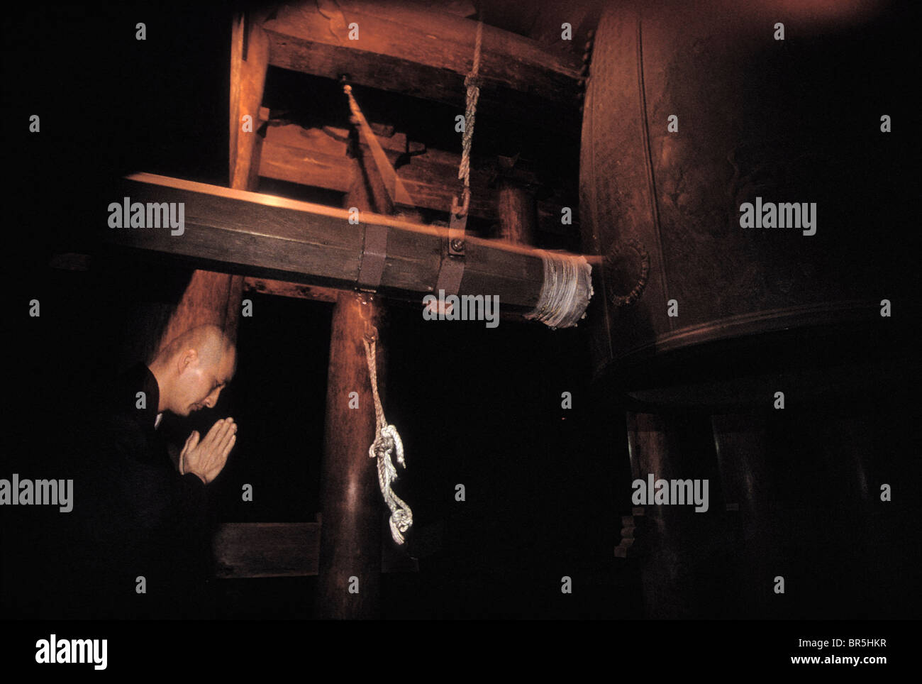 Matin le réveil sonne à 4h00 Banque D'Images