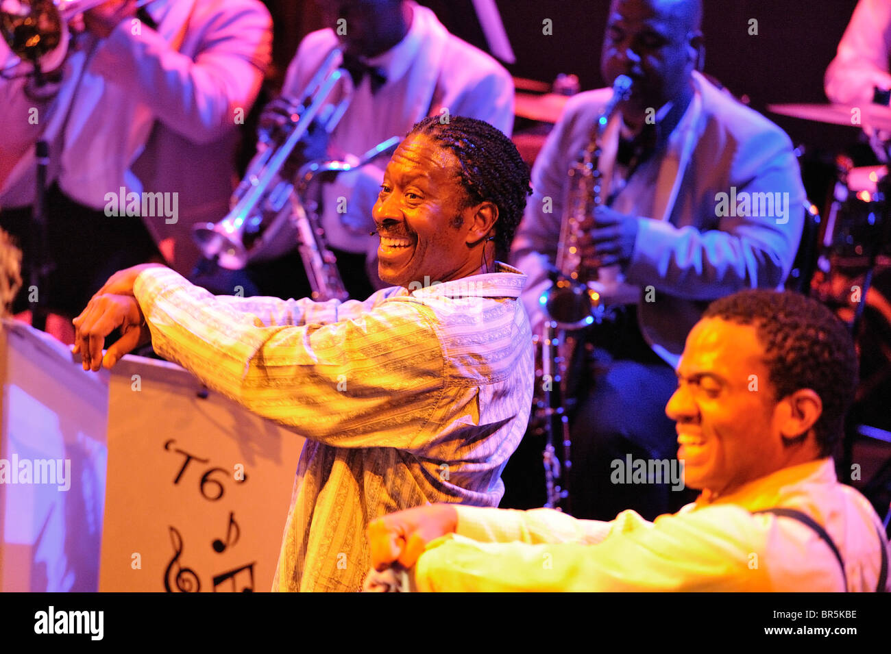 Cinq gars appelé Moe, Stratford East Theatre, Clarke Peters Banque D'Images