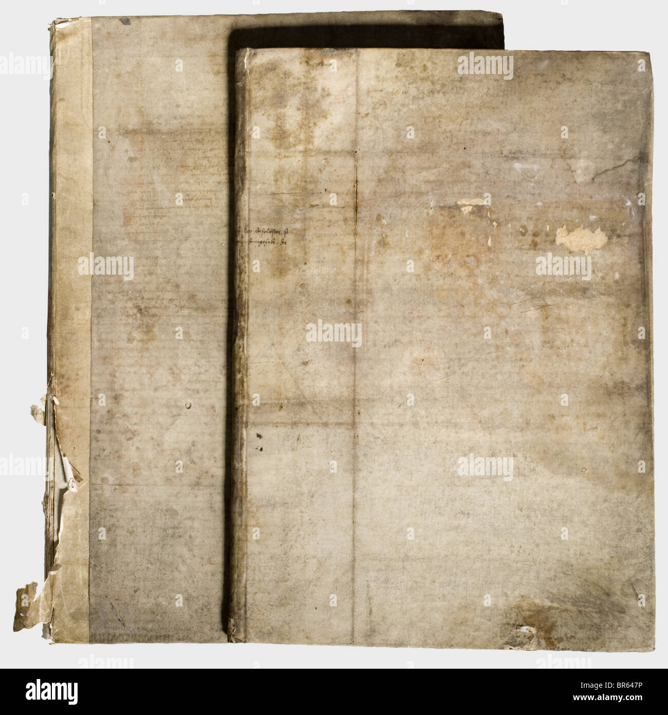 Jakob Schrenck Von Notzing - Ambrasische Helden-Rüstkammer, Innsbruck 1601 - 1603. 102 de 128 gravures en cuivre de grande taille avec des images du célèbre historique, des personnes revêtues de l'armure de l'Armury d'Ambras. Les côtés inversés avec de courtes biographies des commandants et dignitaires représentés. La pièce de texte est manquante. La plupart des pages sont coupées près du bord de la plaque, avec quelques petites réparations. Notes d'encre partiellement anciennes. Deux pièces, en carton avec couverture parchemin, ancienne reliure. Folio. L'Ambrasische Helden-Rüstkammer est considéré comme le premier illustr, Banque D'Images
