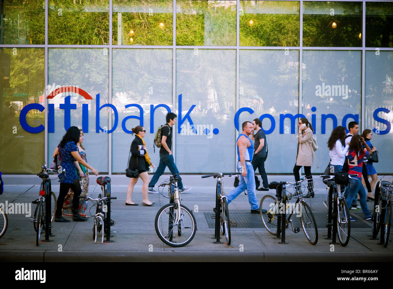 Une annonce l'inscription à l'arrivée d'une succursale Citibank près de Union Square à New York Banque D'Images