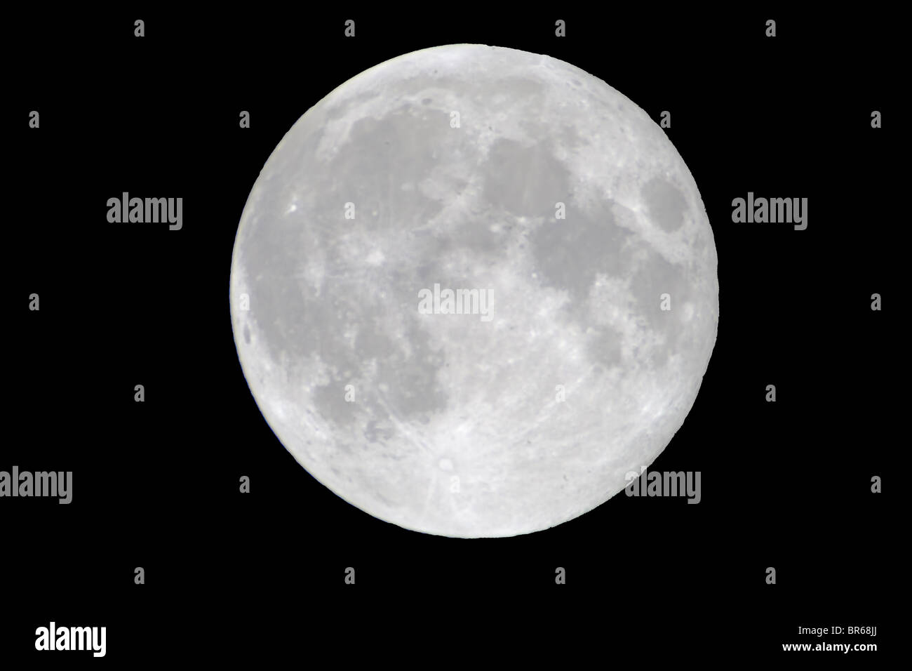 Pleine lune par une nuit claire Banque D'Images Pleine lune par une nuit claire Banque D'Images
