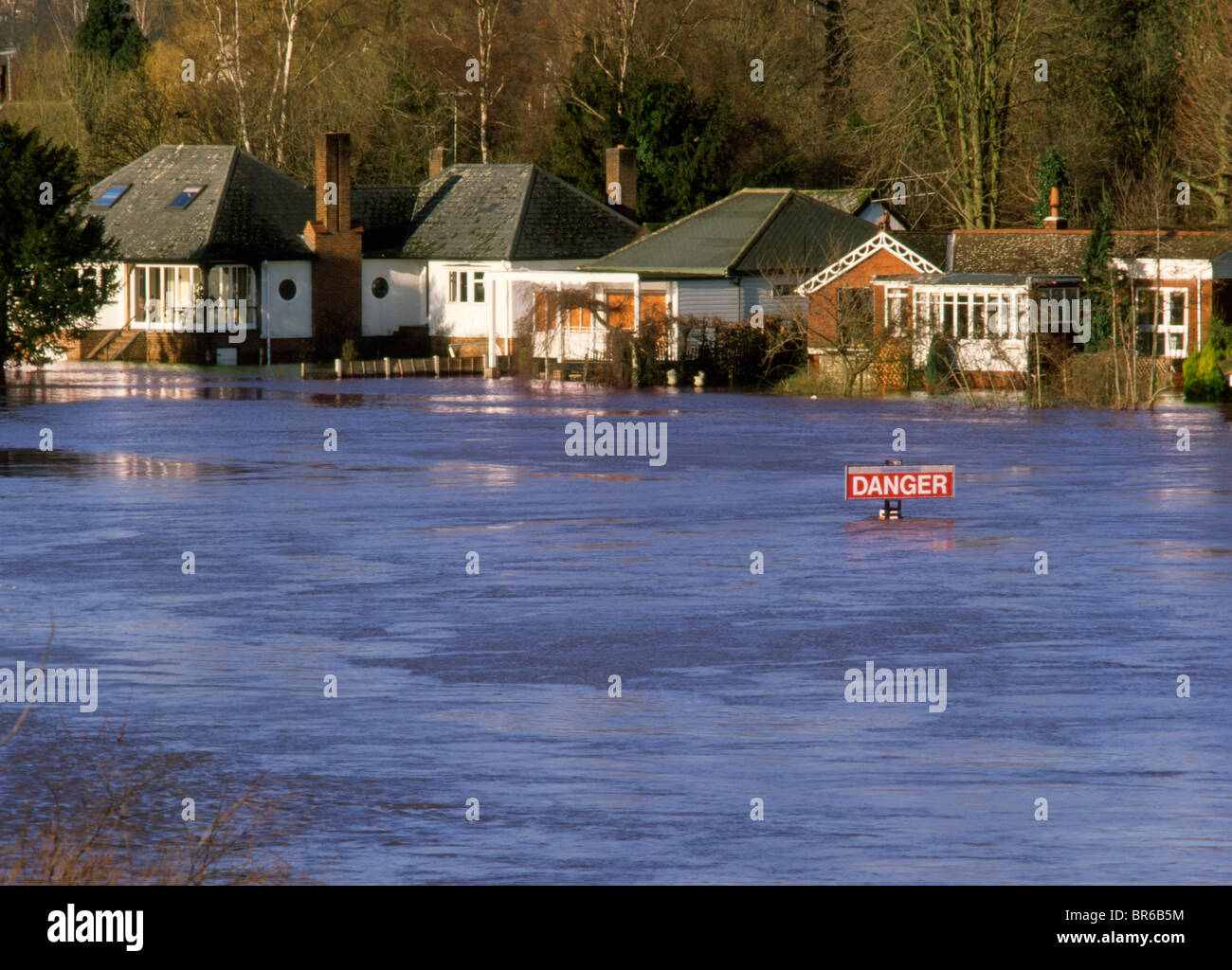 Marlow Buckinghamshire Angleterre tamise les inondations Banque D'Images