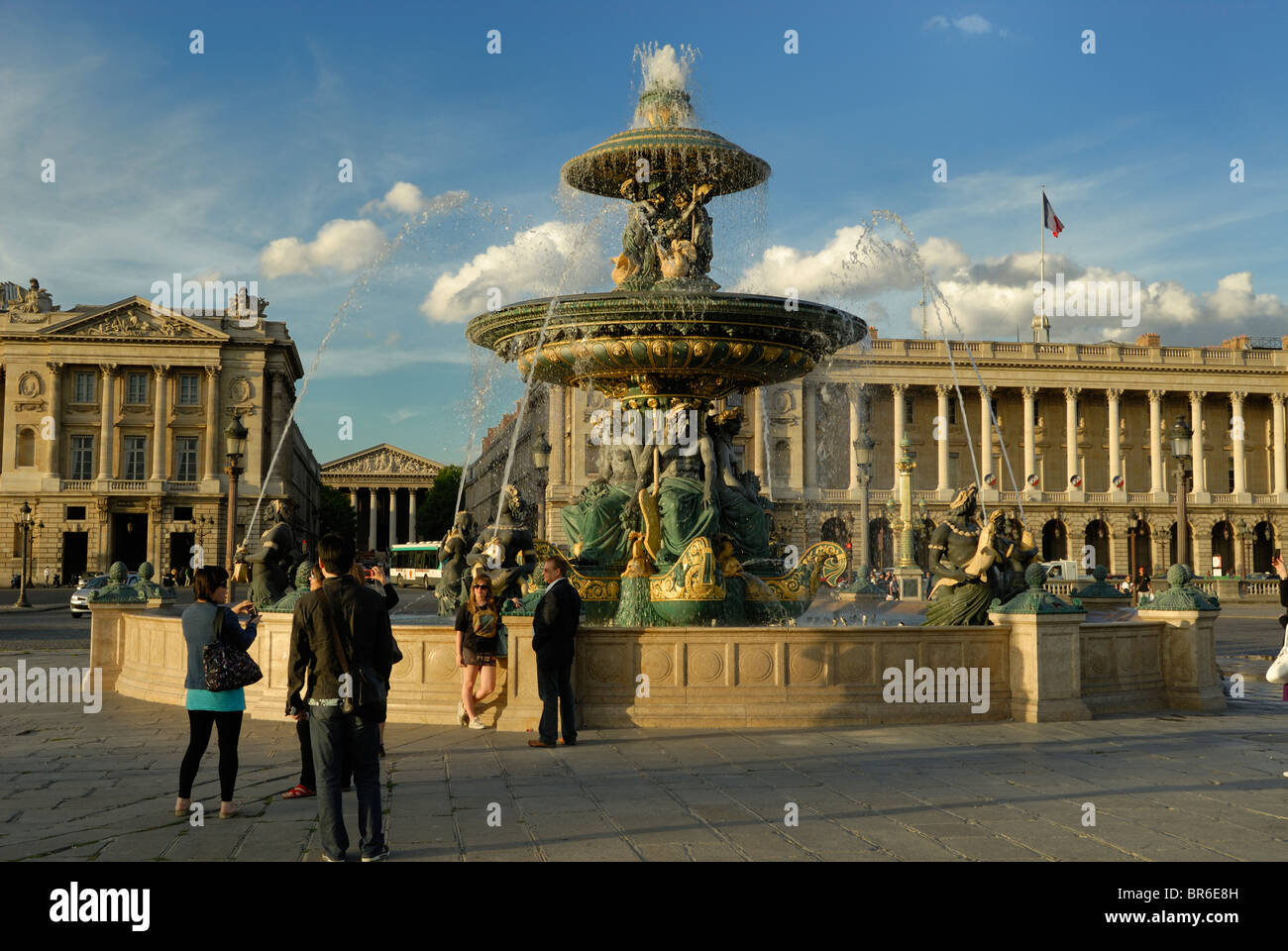Fontaine de la Place de La Concorde, Paris, France. Banque D'Images