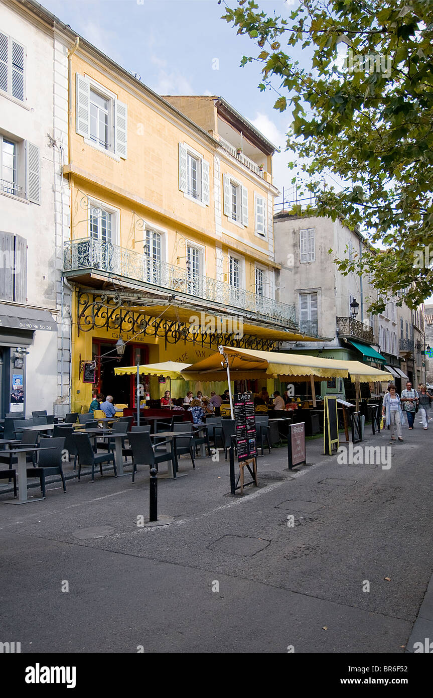 La terrasse de café Café maintenant Van Gogh à Arles, Provence-Alpes-Côte d'Azur, France Banque D'Images