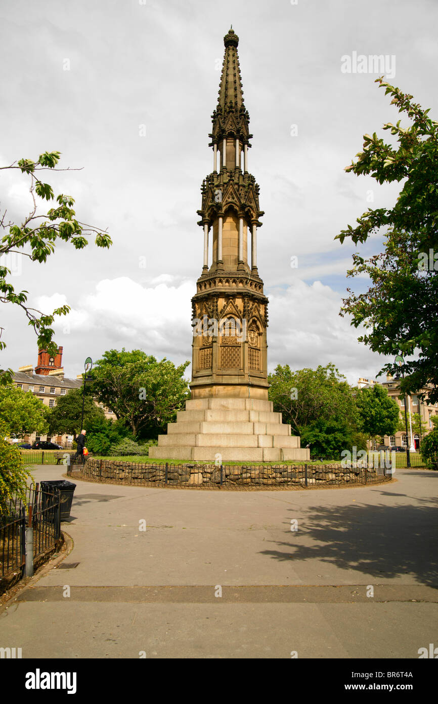 Hamilton Square et Birkenhead Hôtel de ville qui est maintenant le Musée de Wirral. Banque D'Images