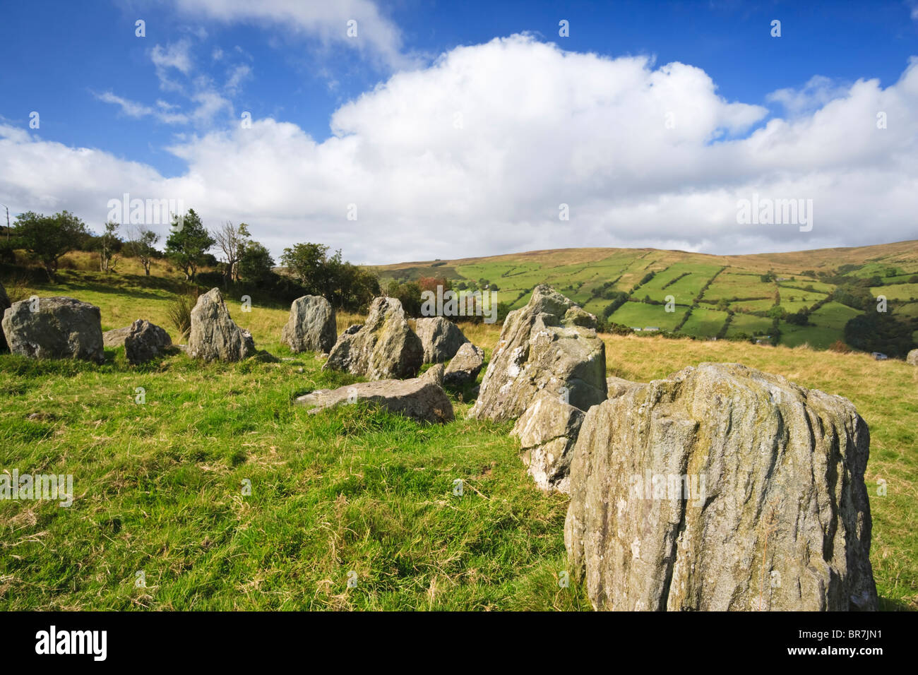 D'Ossian, une petite cour-tombeau néolithique près du village de Lubitavish Ville, comté d'Antrim, en Irlande du Nord Banque D'Images