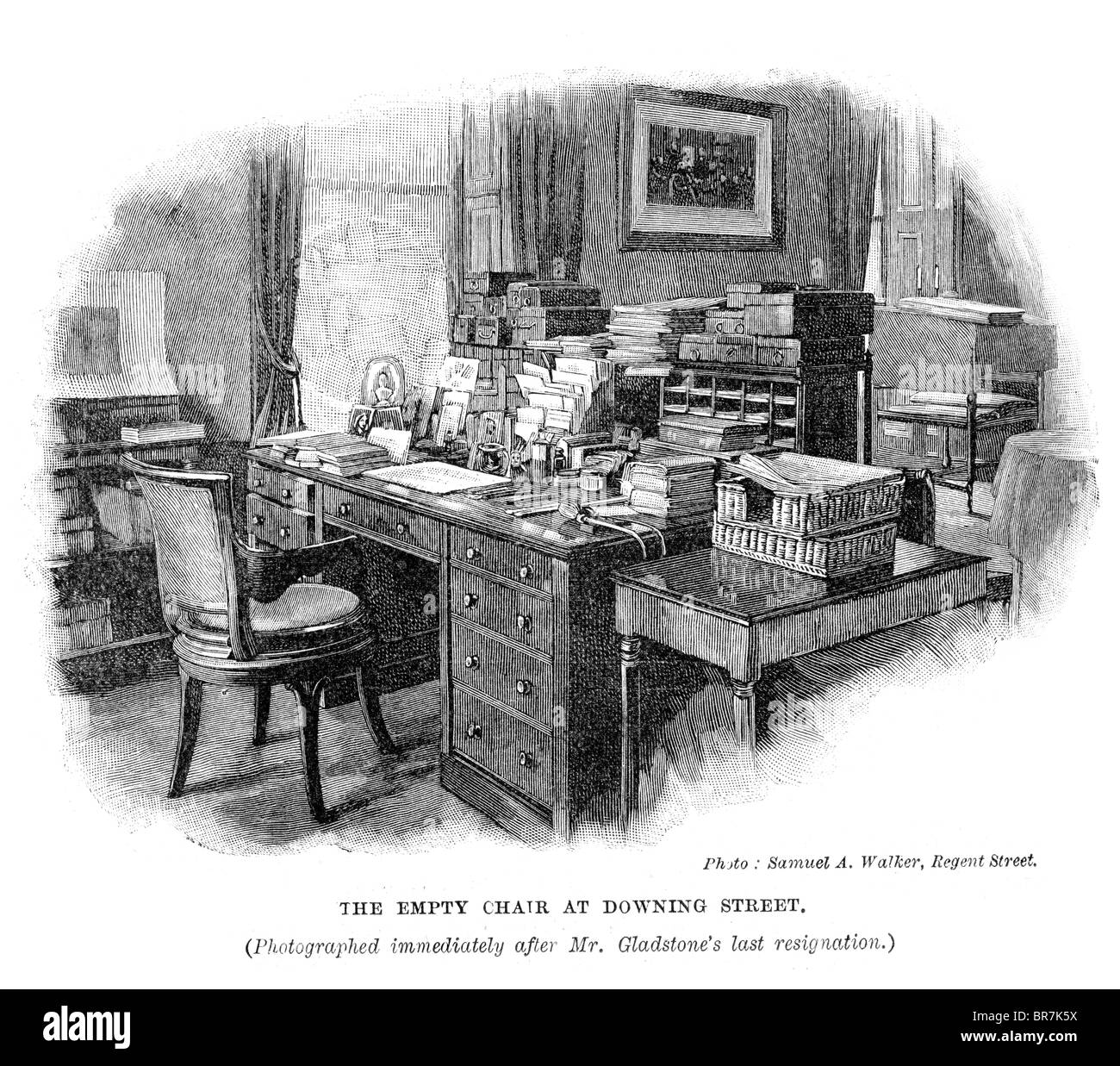 William Ewart Gladstone chaise vide à Downing Street photographié immédiatement après sa dernière démission en 1894 Banque D'Images