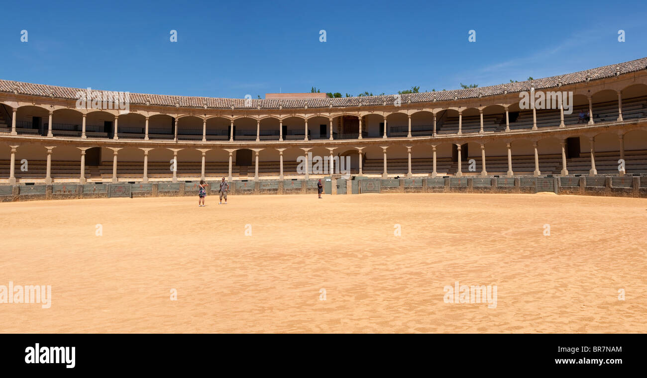 Carte Postale Ancienne Espagne – Tauromachie – Scène D'arène 'Una Buena Vara'