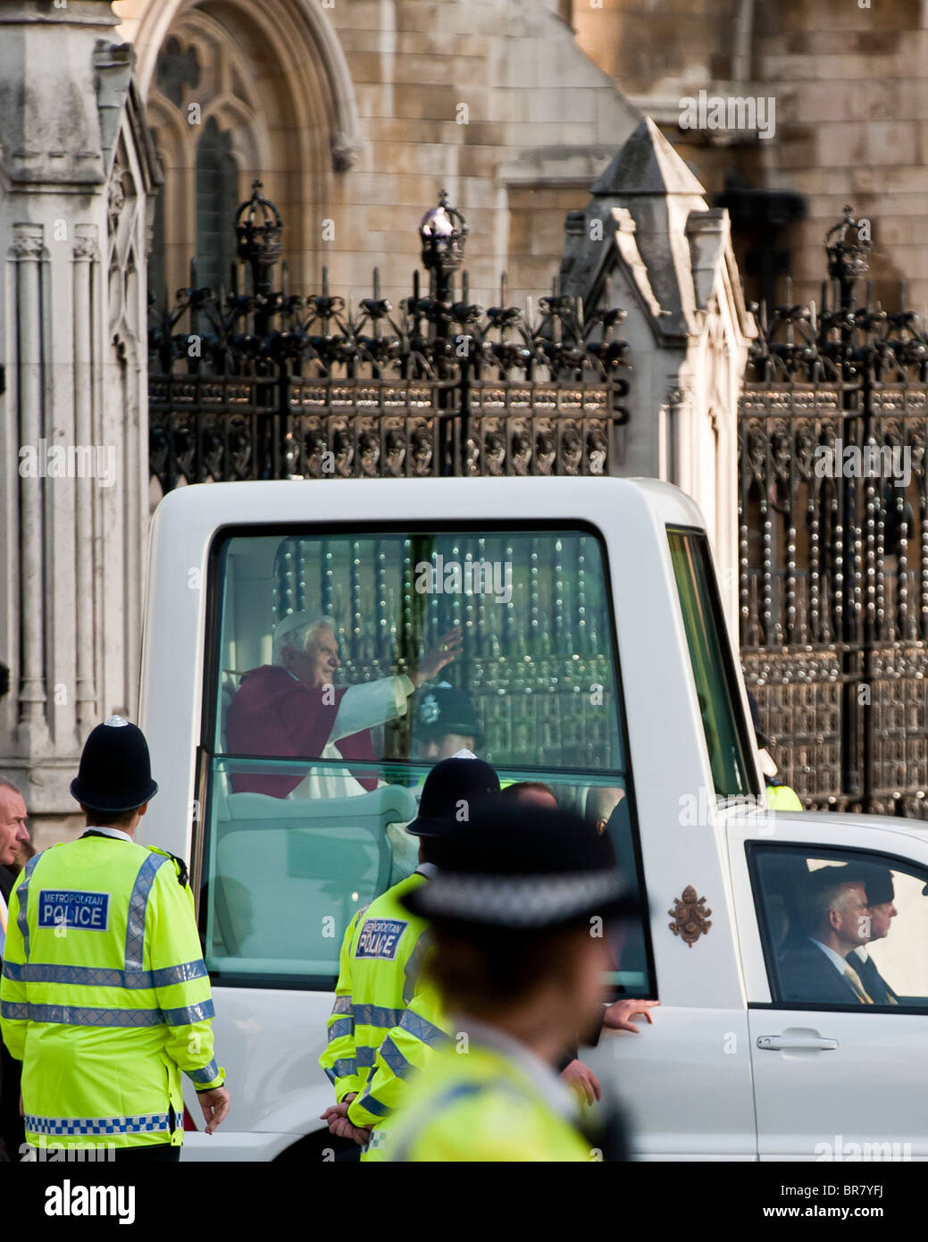 Saint Père, le Pape Benoît XVI en visite les Maisons du Parlement, Londres, dans le cadre de sa visite d'État en Angleterre et en Écosse. Banque D'Images