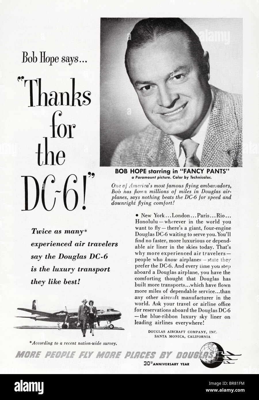 Le noir et blanc, le magazine américain annonce avec Bob Hope pour l'avion Douglas DC-6 vers 1950 Banque D'Images