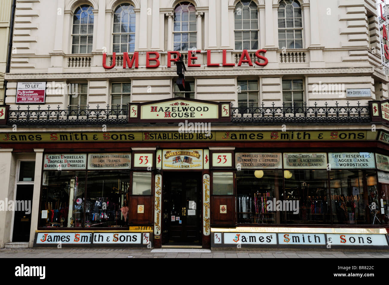 James Smith et Fils Boutique parapluie, New Oxford Street, London, England, UK Banque D'Images