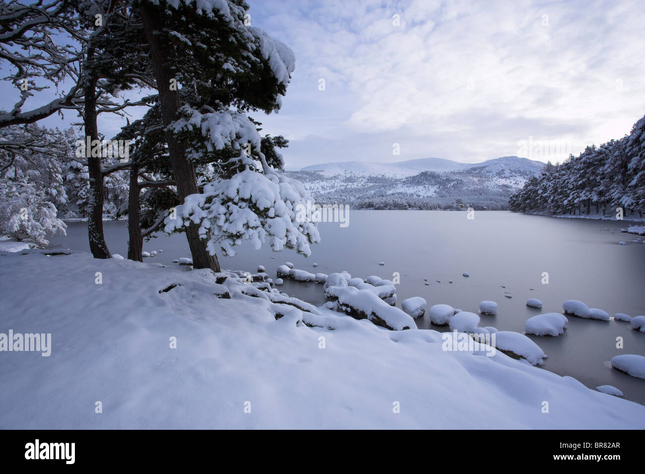Eilean Loch en hiver après de fortes chutes de neige, Ecosse, Royaume-Uni Banque D'Images