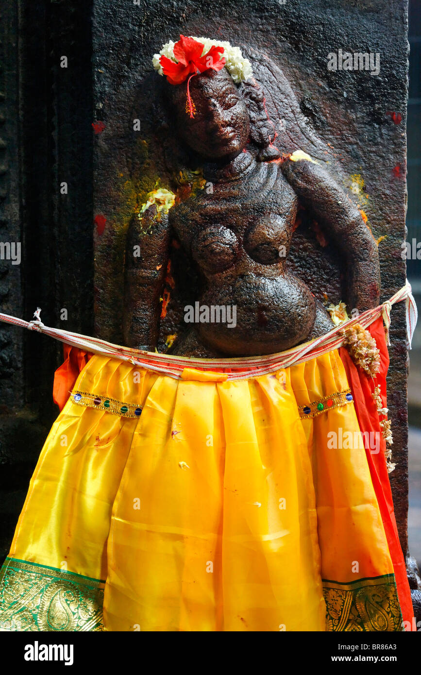 Lieu de culte à l'intérieur du temple Sri Meenakshi, Madurai, Tamil Nadu, Inde Banque D'Images