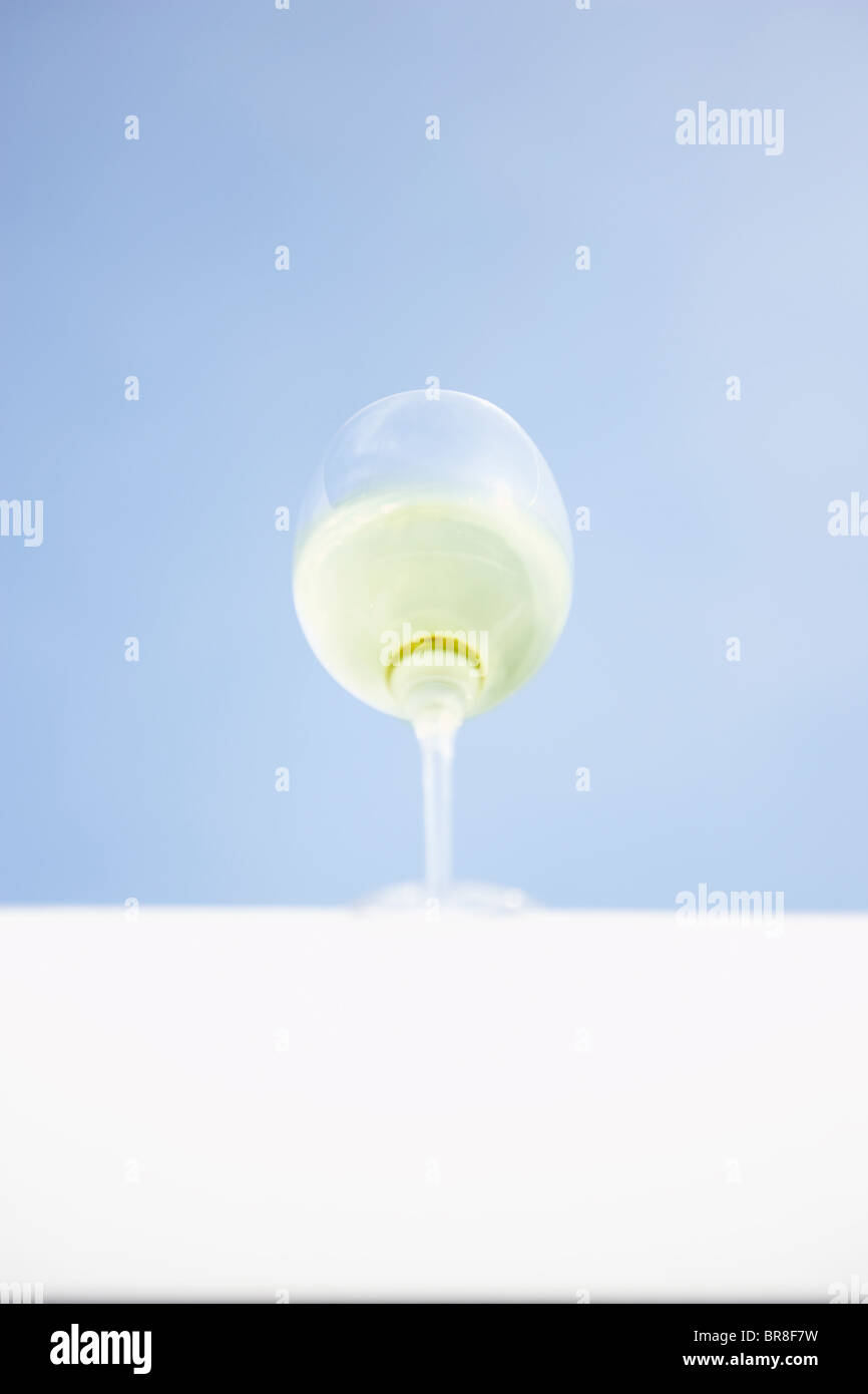 Verre de vin blanc, copy space Banque D'Images
