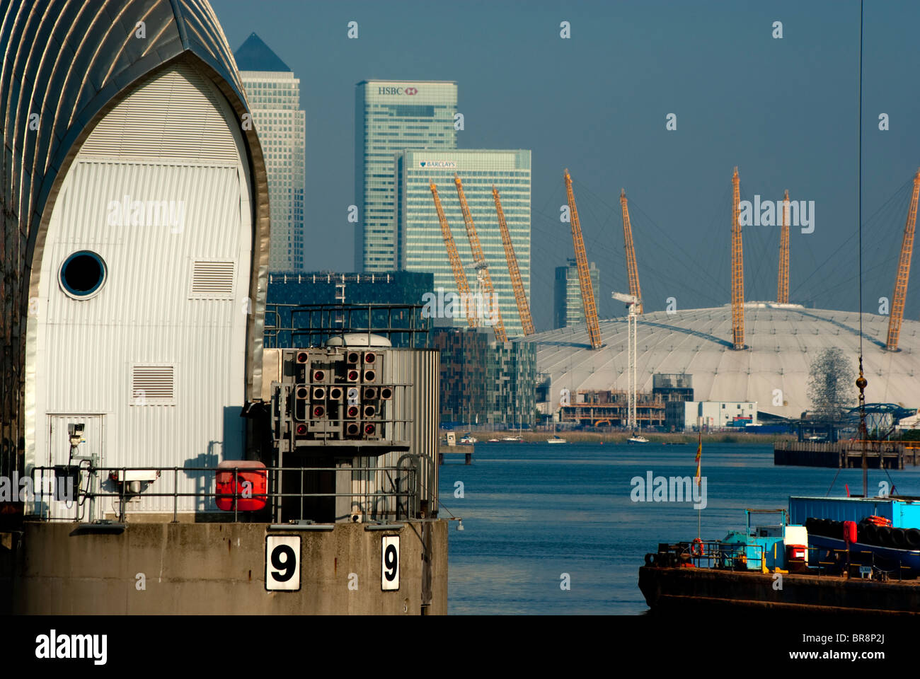 Royaume-uni, Angleterre, Londres, Canary Wharf, Thames Barrier, O2 Banque D'Images
