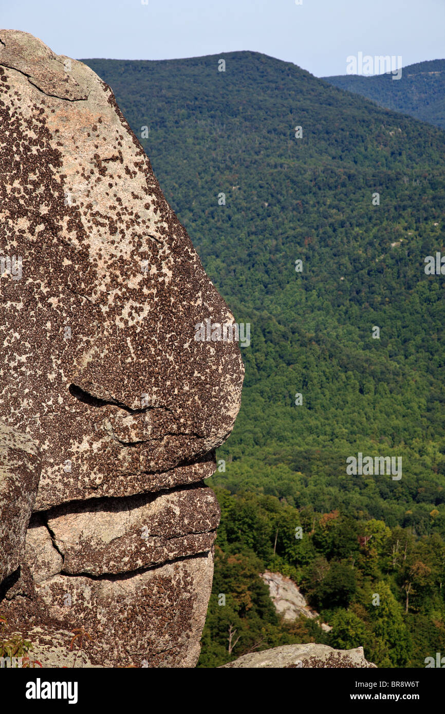 Vues sur la vallée de la Shenandoah National Park, États-Unis, à une montée du vieux Rag Banque D'Images