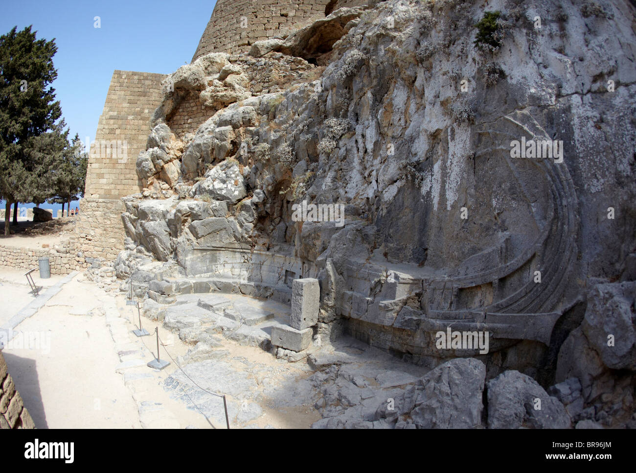 Relief d'un navire trirème l'acropole de Rhodes Lindos Rhodes Iles Grecques Hellas Banque D'Images