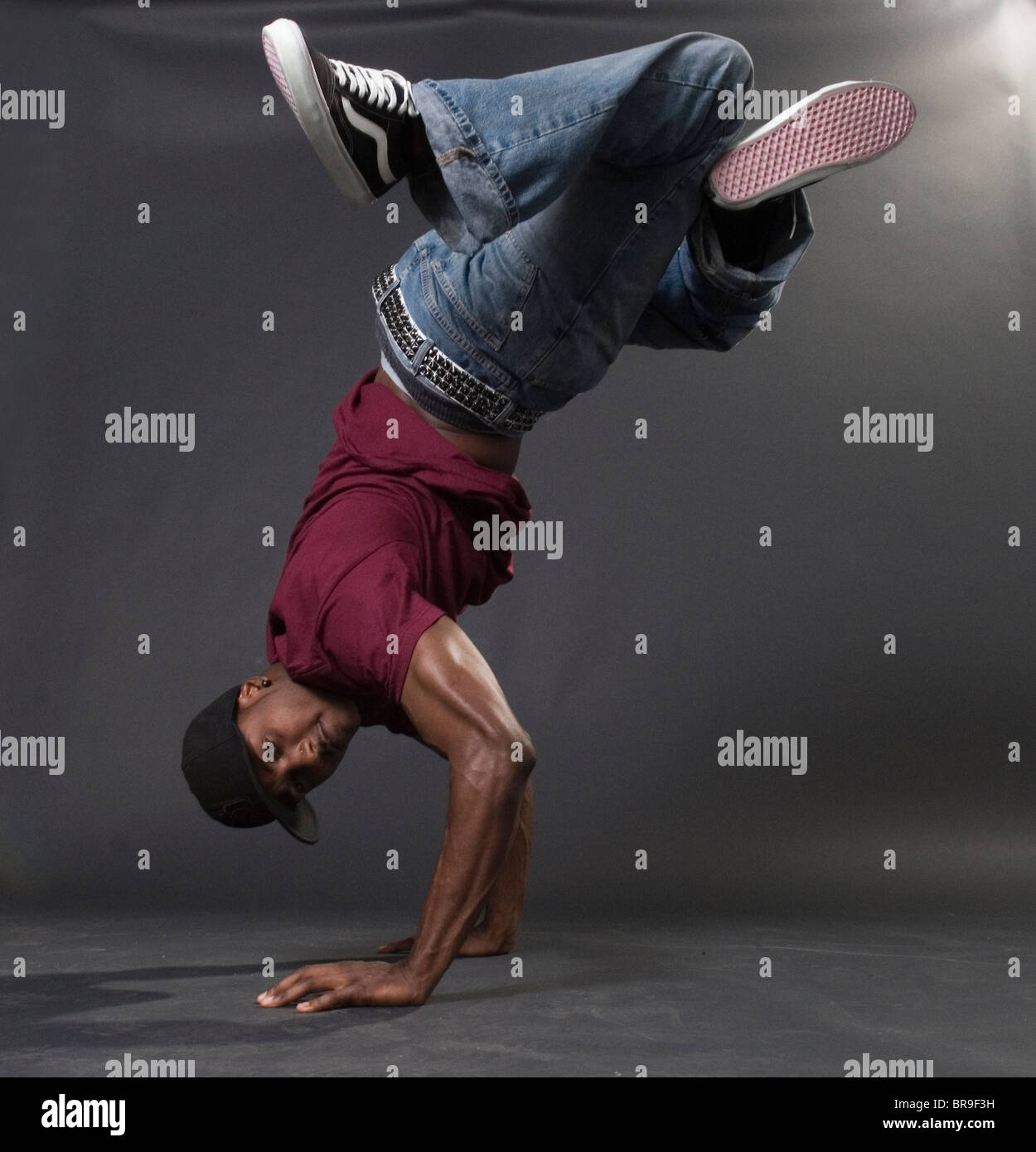 Portrait d'un break dancer à San Diego en Californie. Banque D'Images