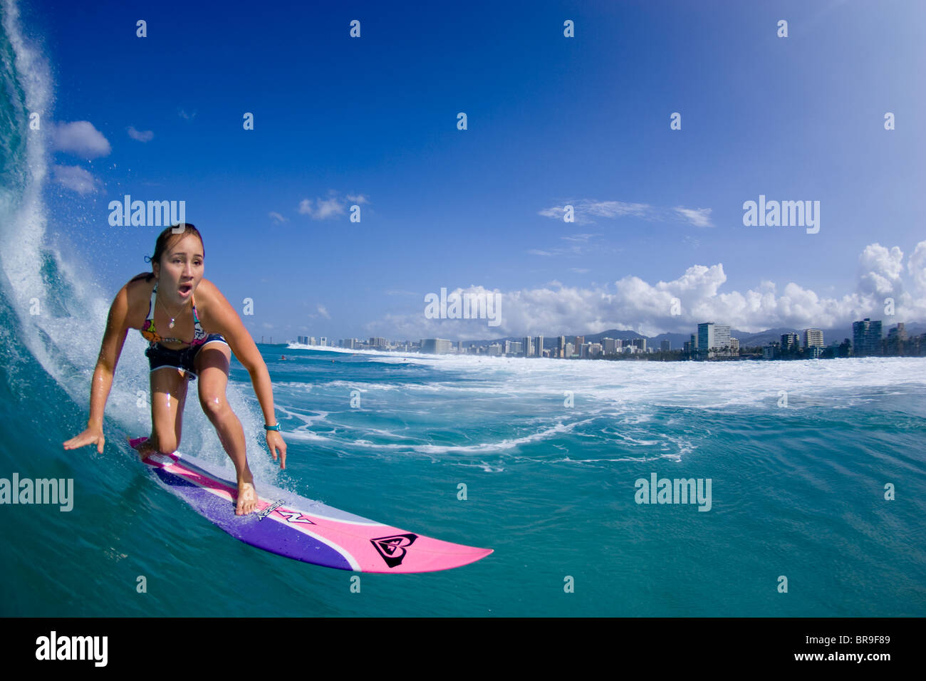 Carissa Moore à Honolulu Hawaii surf Banque D'Images
