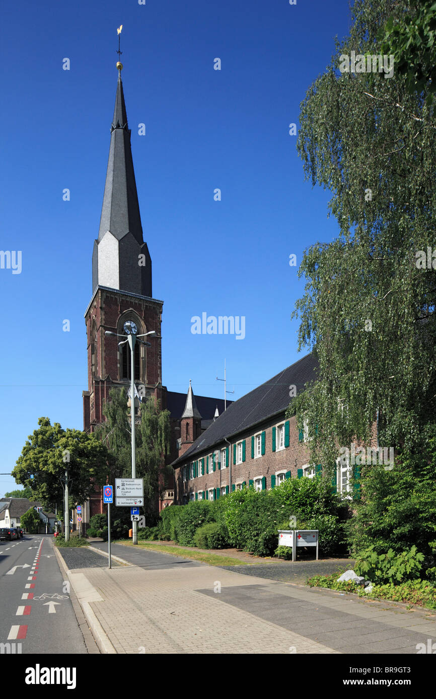 Katholische Kirche St. Gertrudis à Bockum, Krefeld, Rhein, Niederrhein, Nordrhein-Westfalen Banque D'Images