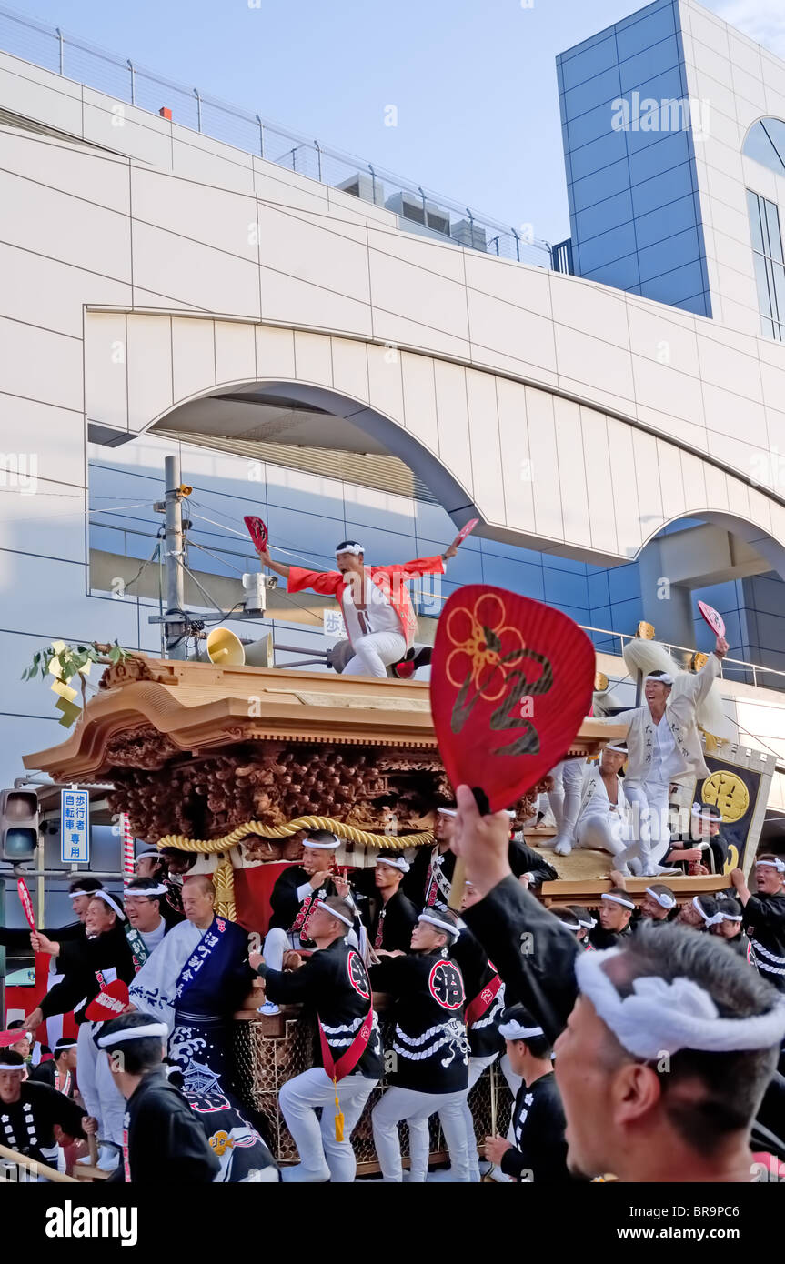 Une scène de la 2010 Kishiwada Danjiri Matsuri Festival à Kishiwada, Osaka Prefecture, Japan. Banque D'Images