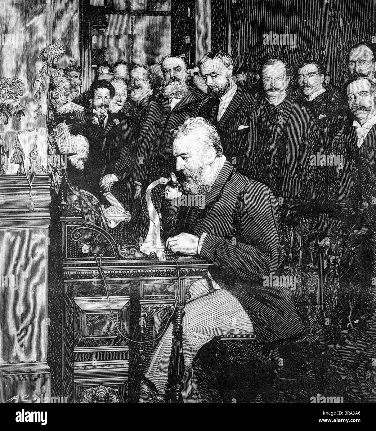 1890 GRAVURE D'ALEXANDER GRAHAM BELL FAIRE PREMIER APPEL TÉLÉPHONIQUE INTERURBAIN DE NEW YORK À CHICAGO EN 1892 Photo Stock - Alamy